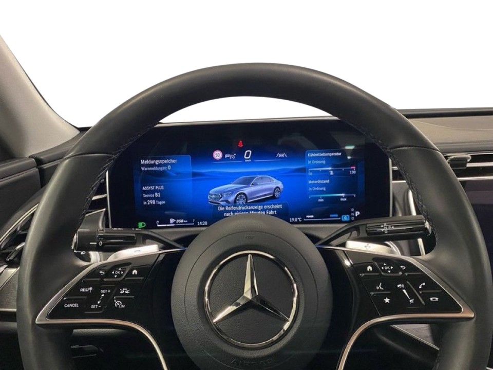 Mercedes-Benz E 200 Avantgarde - foto 8