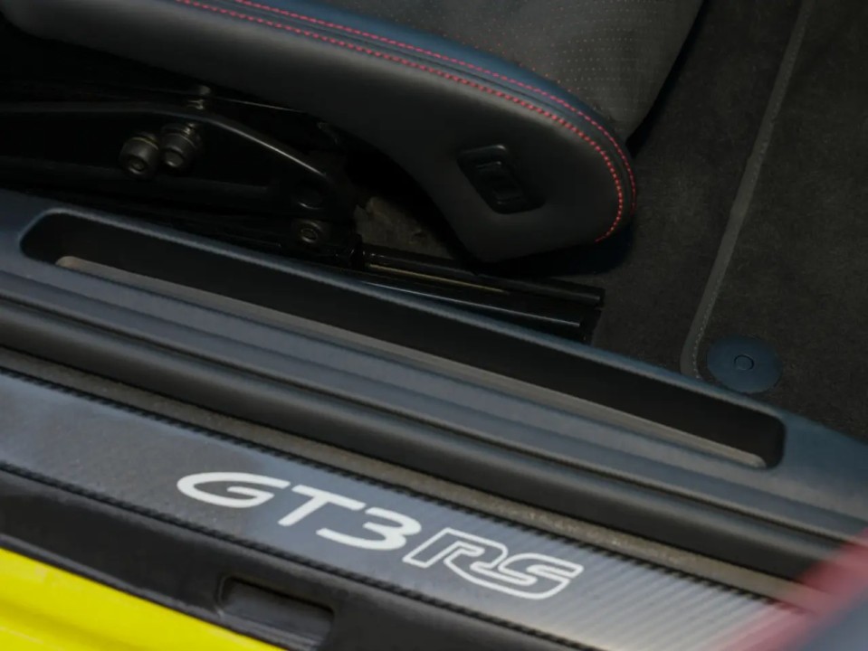 Porsche 911 GT3 RS - foto 31