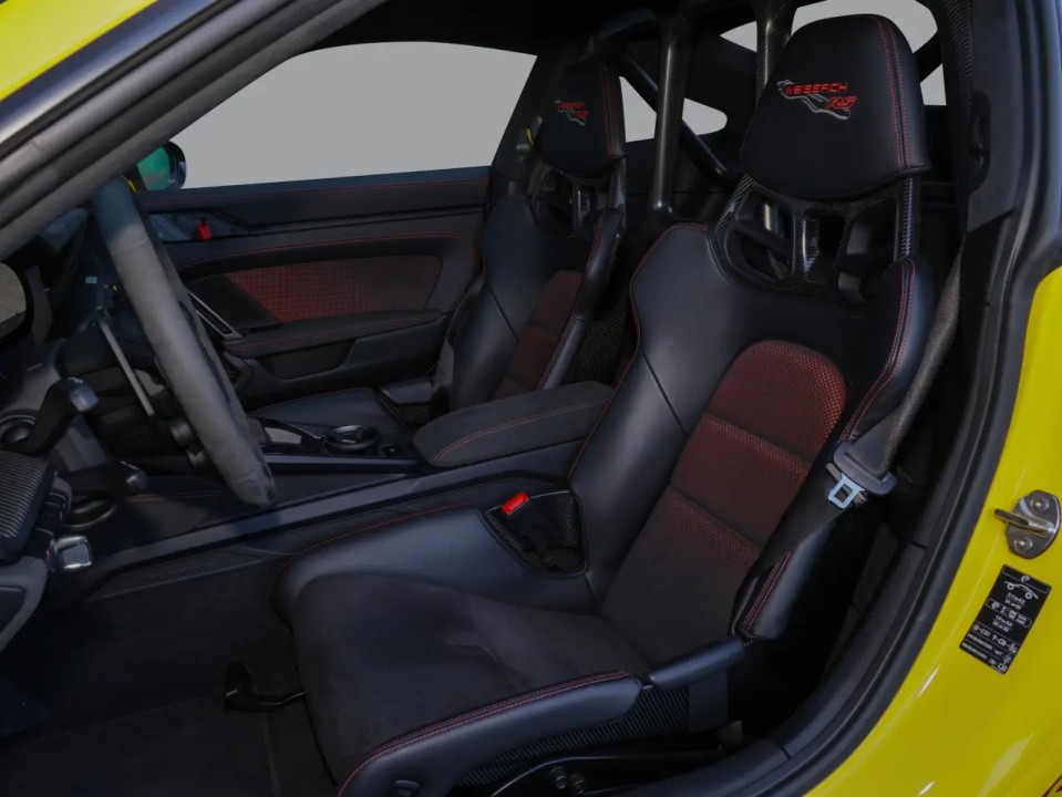 Porsche 911 GT3 RS - foto 13