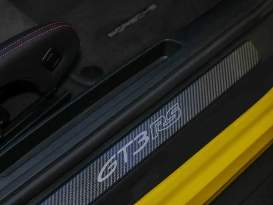 Porsche 911 GT3 RS - foto 30