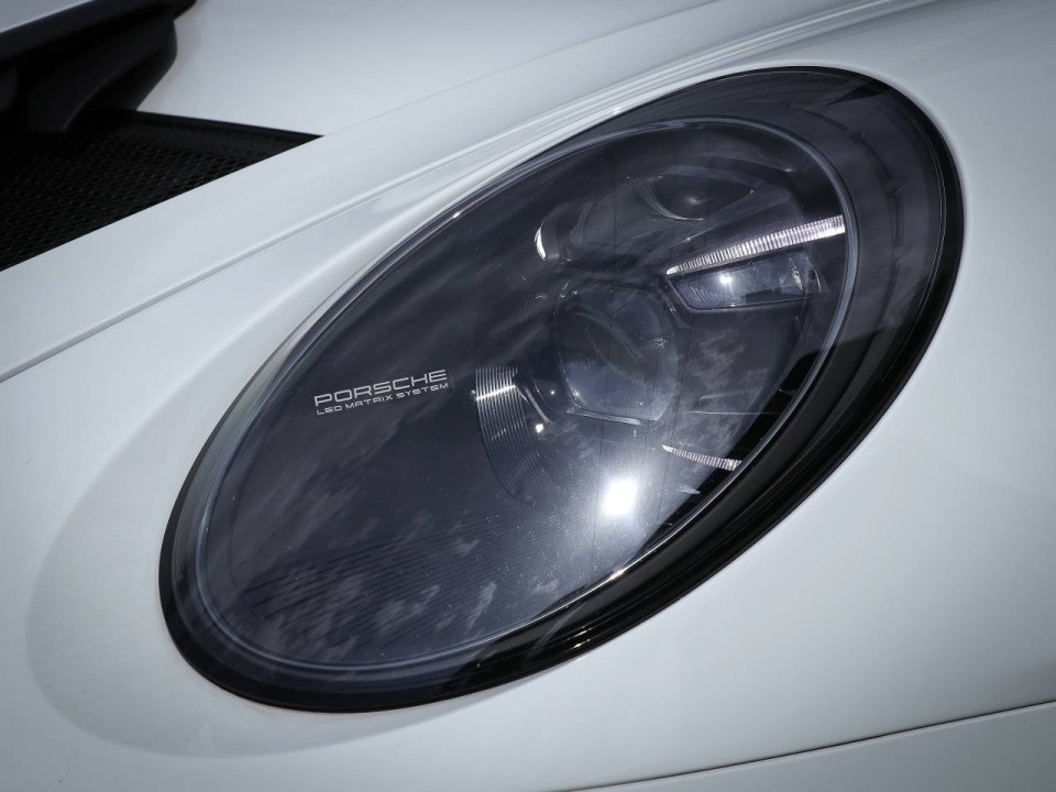 Porsche 911 GT3 RS - foto 22