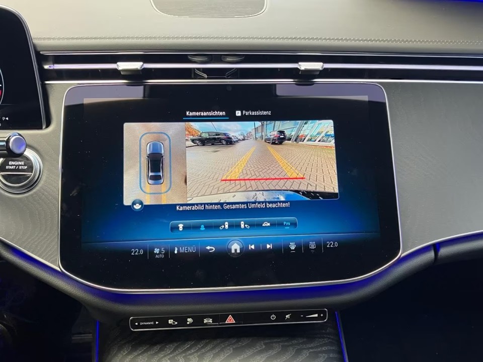 Mercedes-Benz E 400e 4MATIC - foto 13