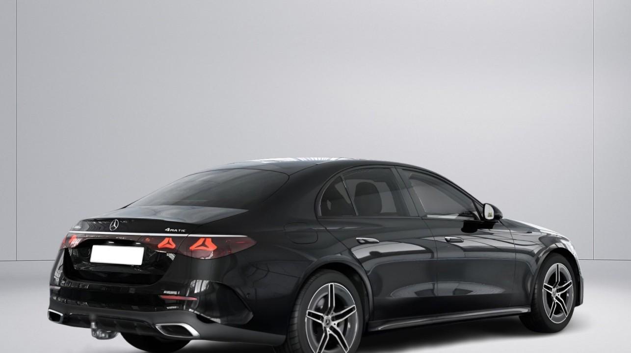 Mercedes-Benz E 400e 4MATIC AMG (2)