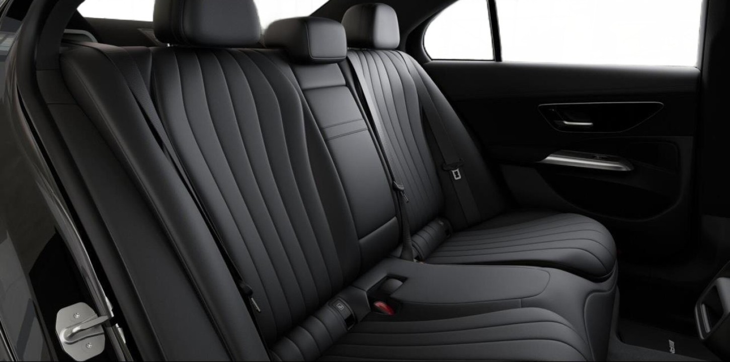 Mercedes-Benz E 400e 4MATIC AMG - foto 7