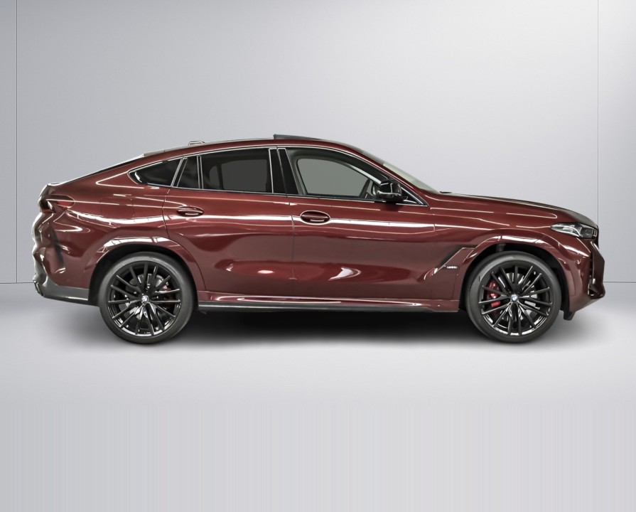 BMW X6 M60i xDrive (2)