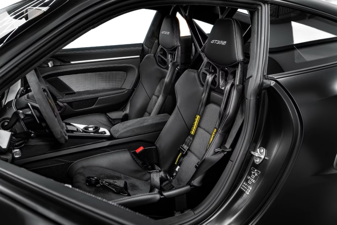 Porsche 911 GT3 RS - foto 9