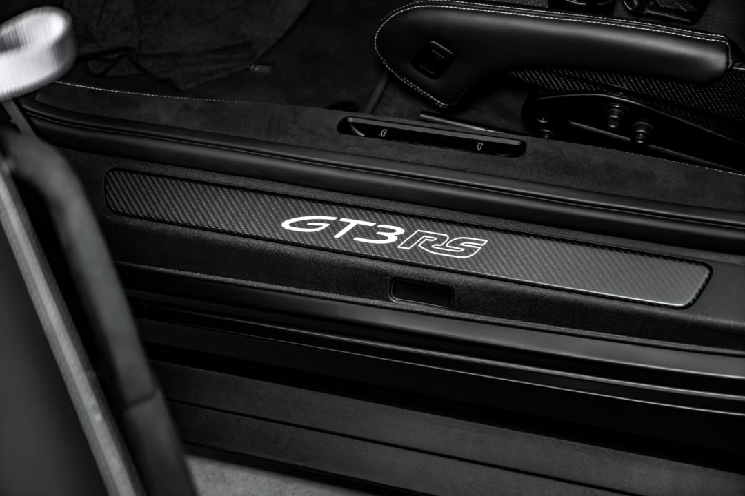 Porsche 911 GT3 RS - foto 14