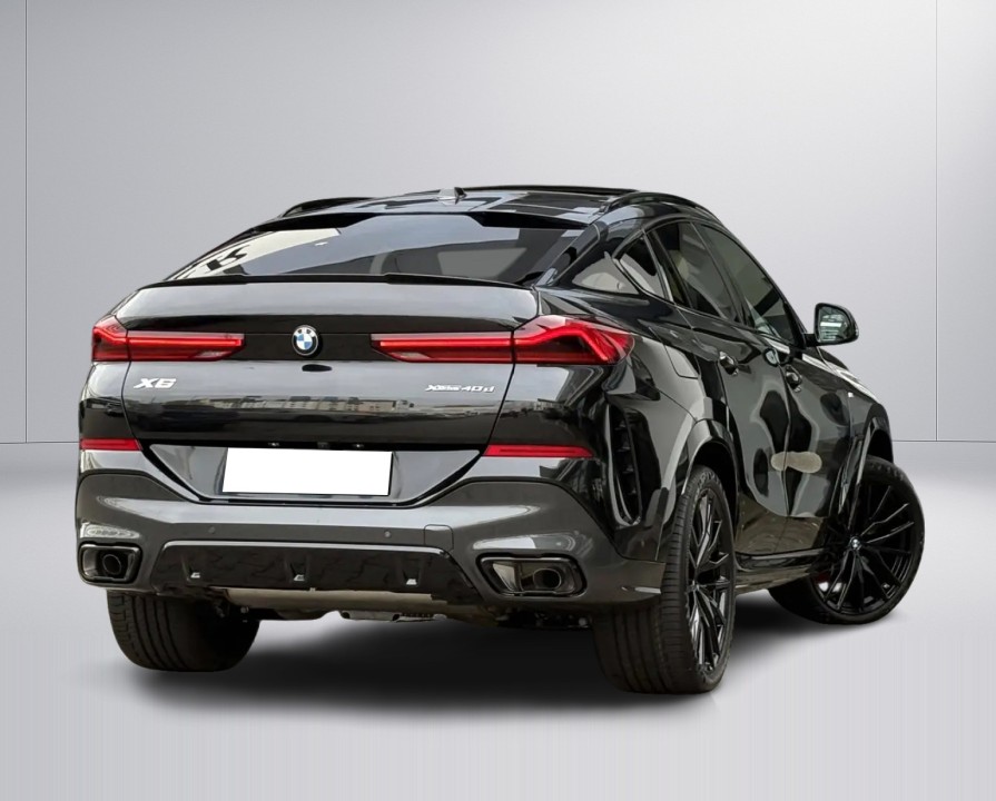 BMW X6 xDrive40d M-Sport (2)