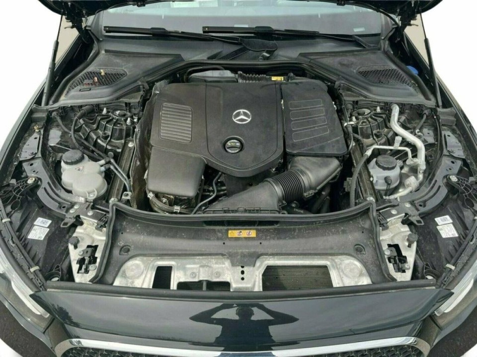 Mercedes-Benz E 200 Avantgarde - foto 13