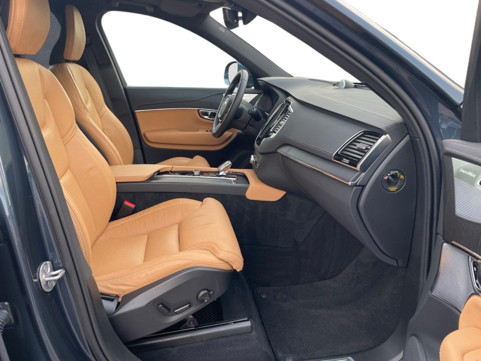 Volvo XC 90 T8 Recharge AWD Plus Bright (4)