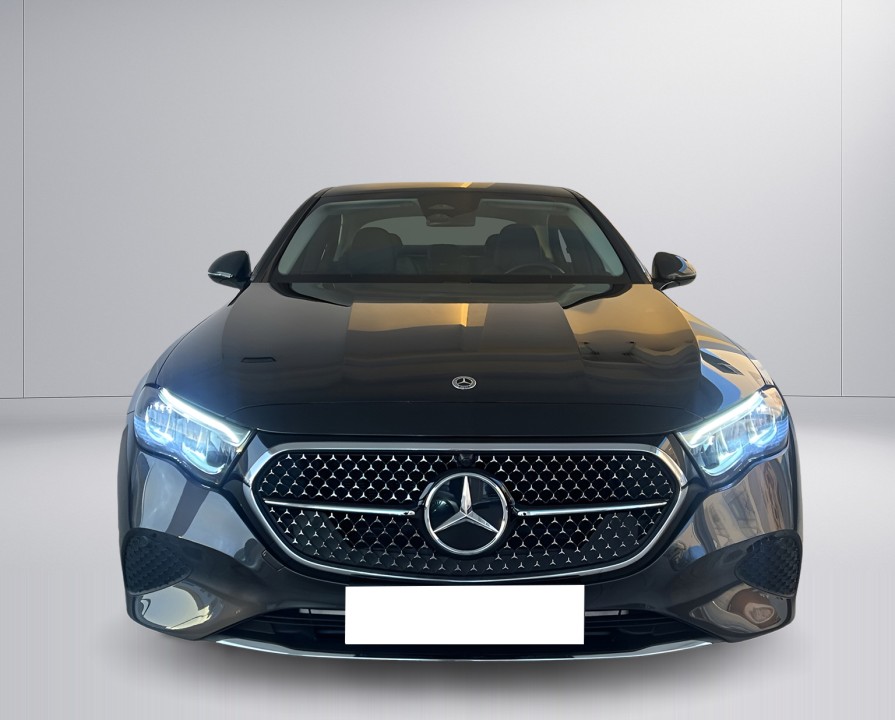 Mercedes-Benz E 300e Avantgarde - foto 7