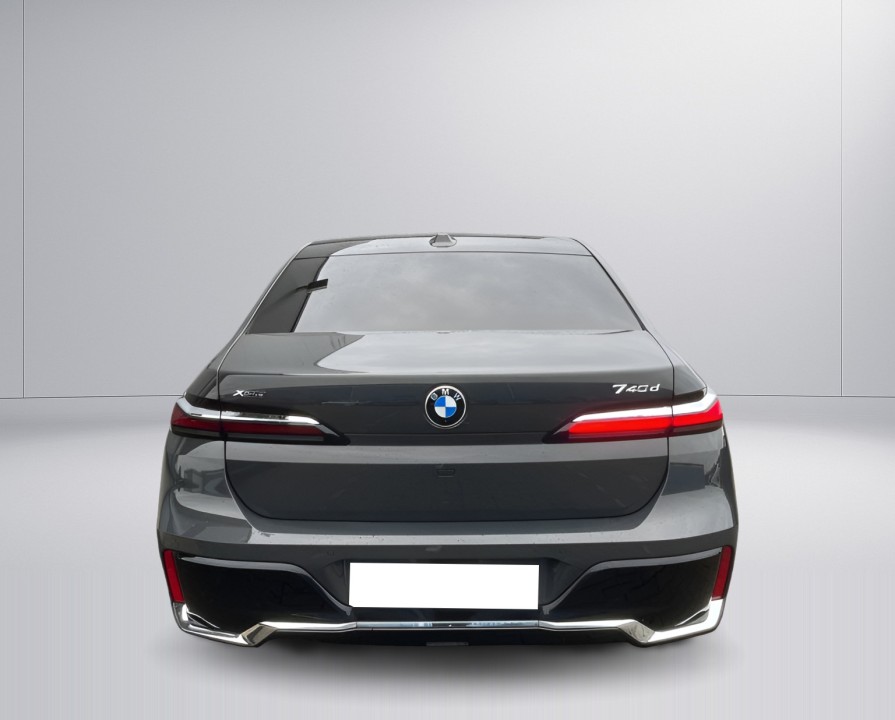 BMW Seria 7 740d xDrive (5)