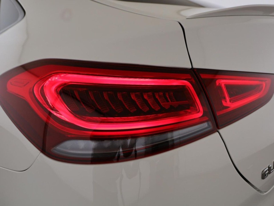 Mercedes-Benz GLE 350e 4MATIC AMG - foto 15