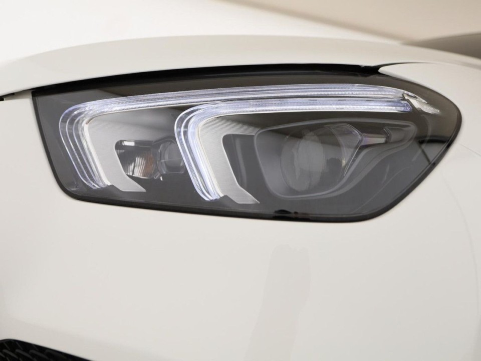 Mercedes-Benz GLE 350e 4MATIC AMG - foto 14