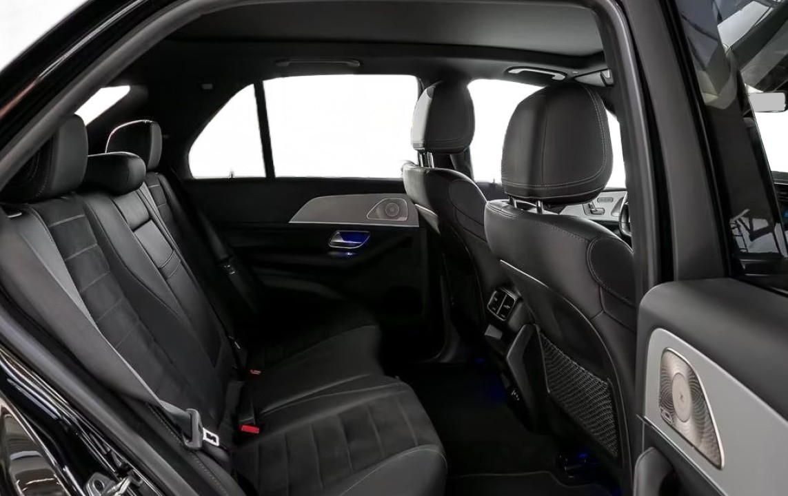 Mercedes-Benz GLE 450 4MATIC AMG - foto 9