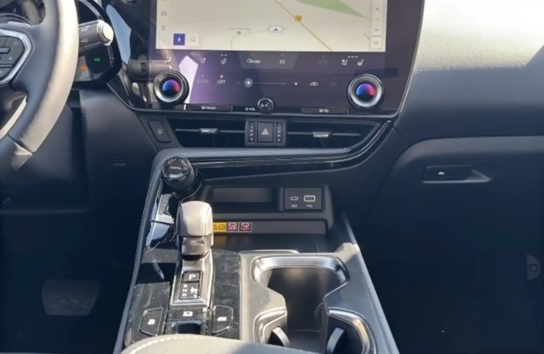 Lexus Seria NX 350h - foto 12