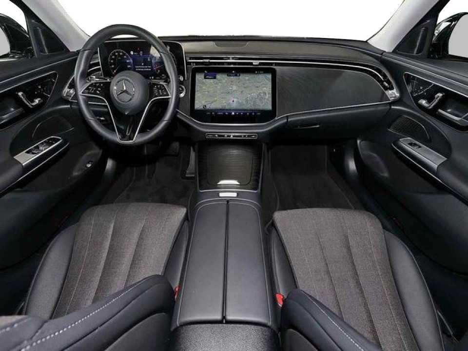 Mercedes-Benz E 200 Avantgarde - foto 8