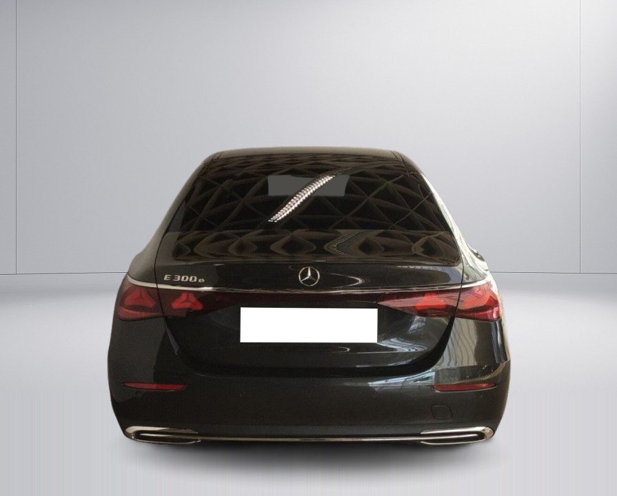 Mercedes-Benz E 300e Avantgarde (5)