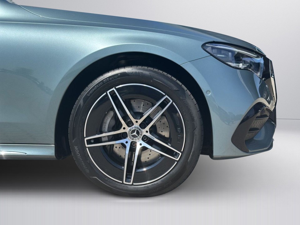Mercedes-Benz E 300e AMG Line - foto 11