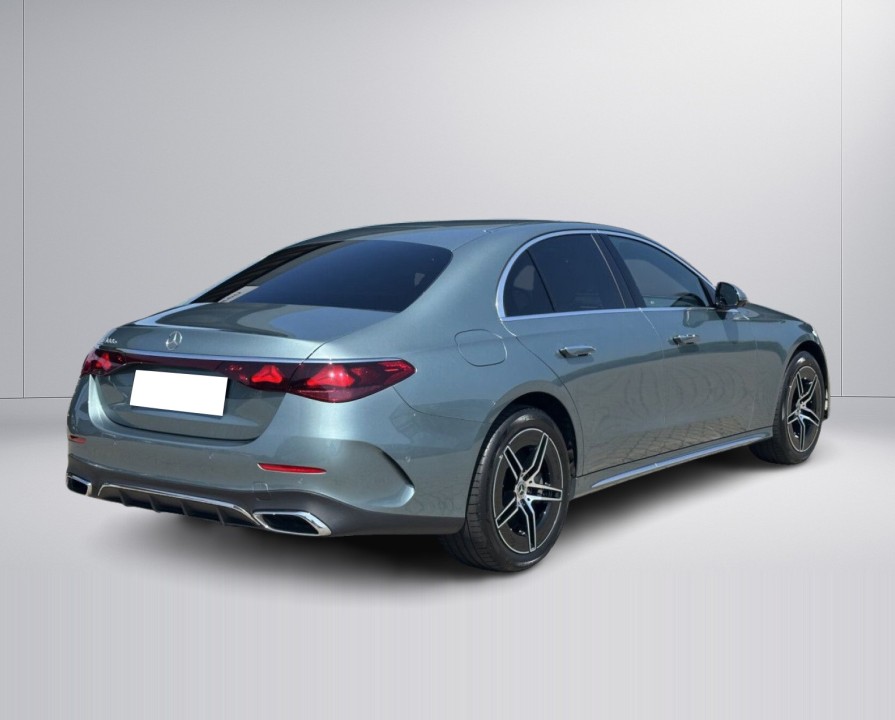 Mercedes-Benz E 300e AMG Line (4)