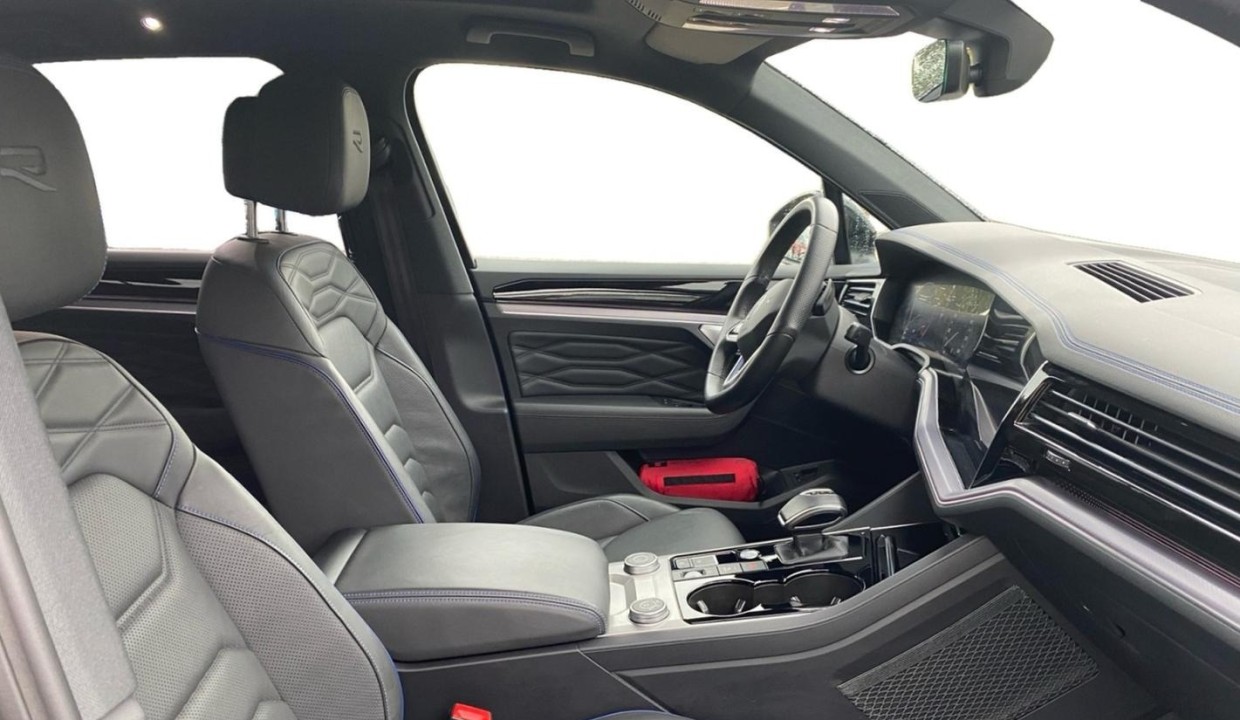 Volkswagen Touareg - foto 12