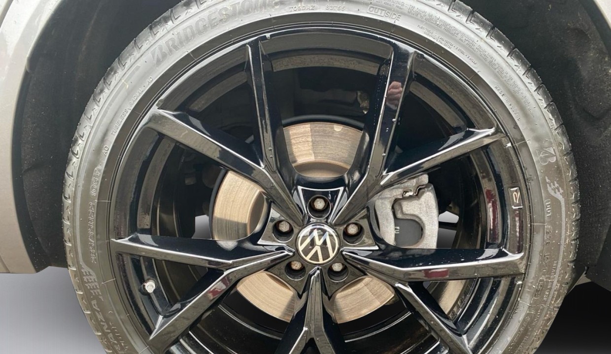 Volkswagen Touareg - foto 20