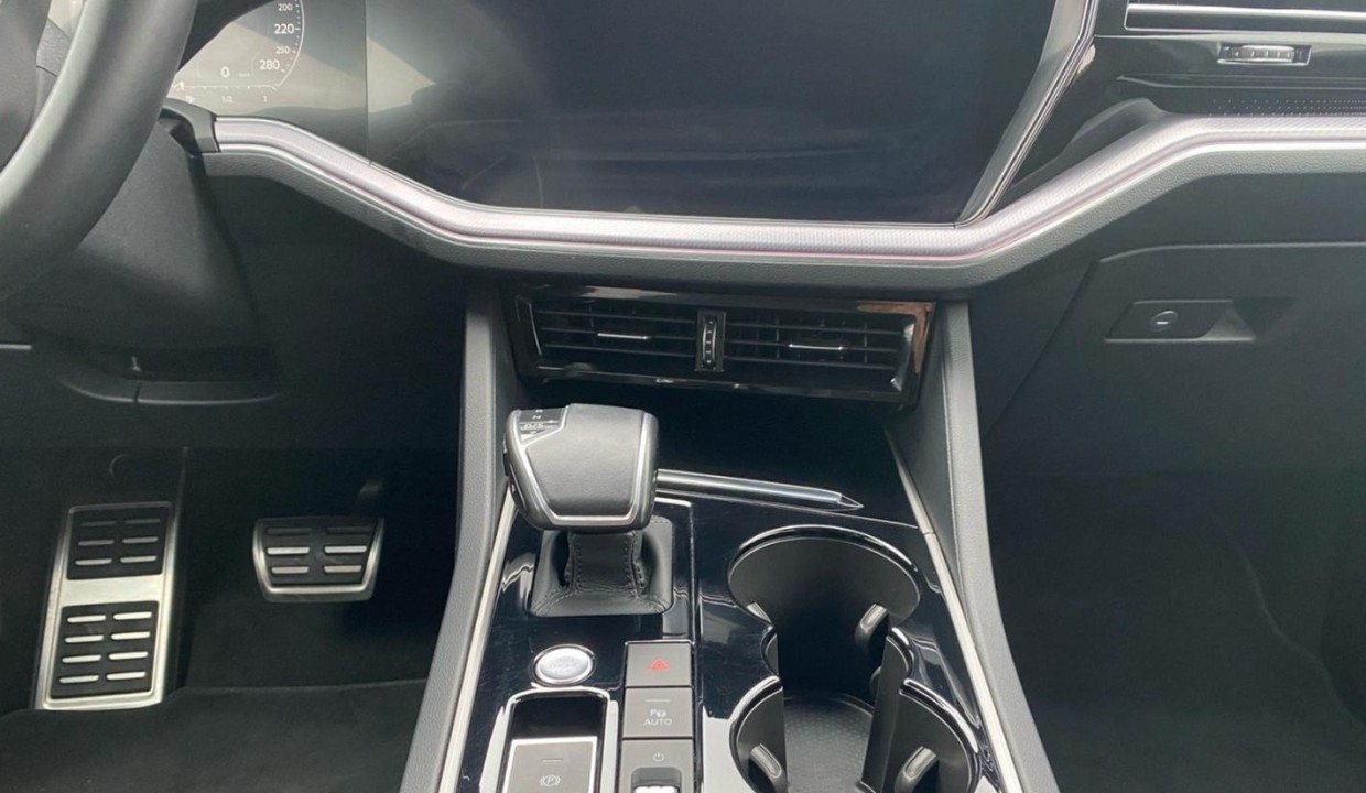 Volkswagen Touareg - foto 17