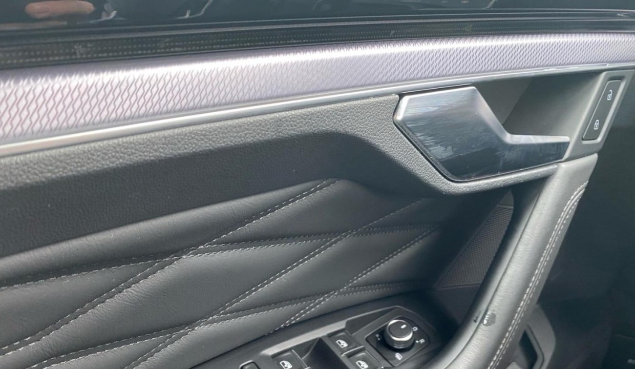 Volkswagen Touareg - foto 18