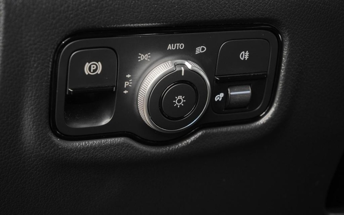 Mercedes-Benz Vito 116 Tourer - foto 10