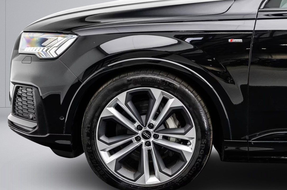 Audi Q7 50TDi Quattro S-line - foto 22