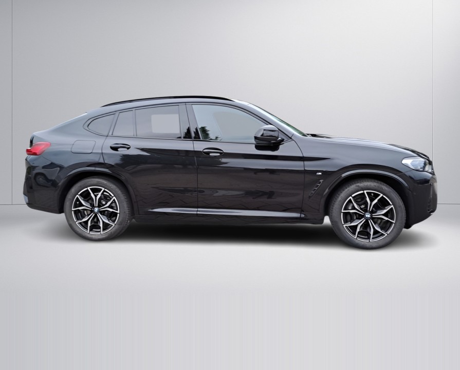 BMW X4 xDrive30d M-Sport (2)