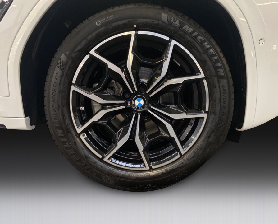 BMW X4 xDrive20d - foto 16