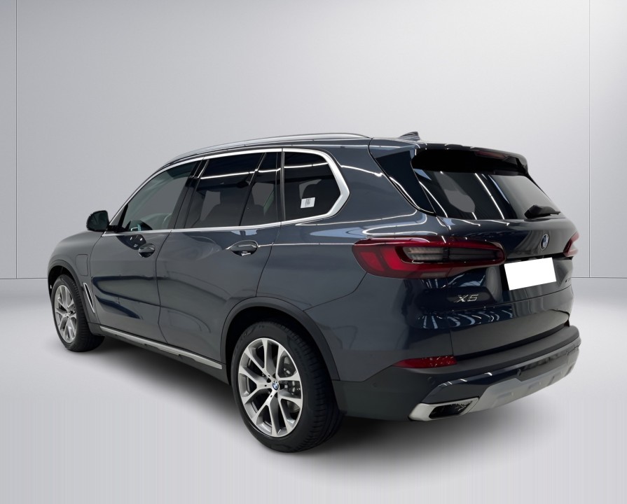 BMW X5 xDrive45e xLine (3)
