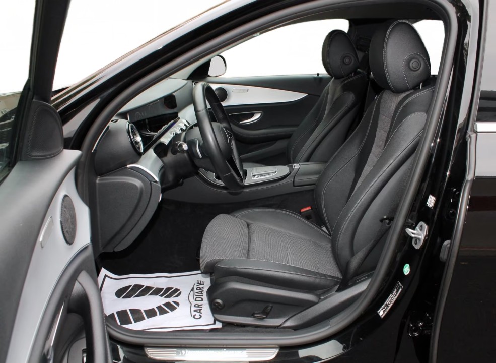 Mercedes-Benz E 300 T-Modell AMG Line - foto 10