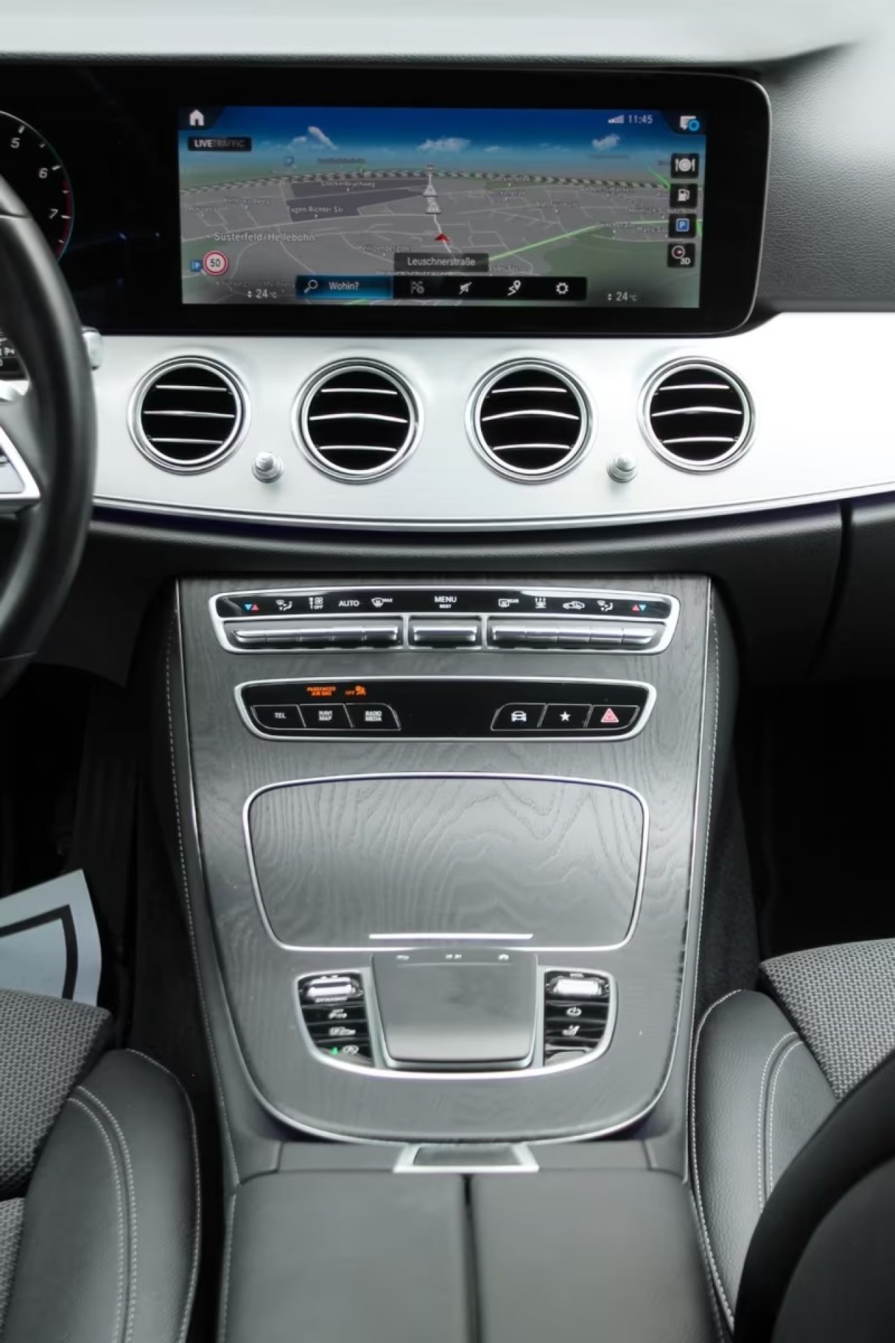 Mercedes-Benz E 300 T-Modell AMG Line - foto 12