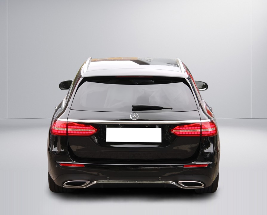 Mercedes-Benz E 300 T-Modell AMG Line (3)