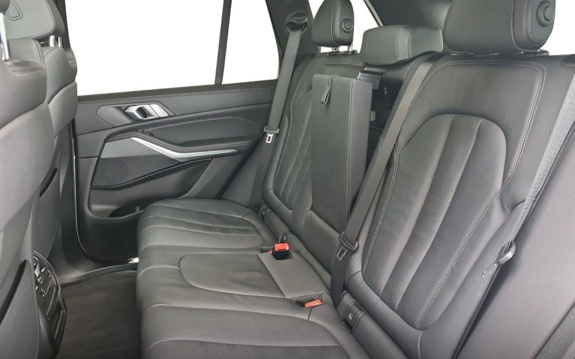 BMW X5 xDrive45e (5)