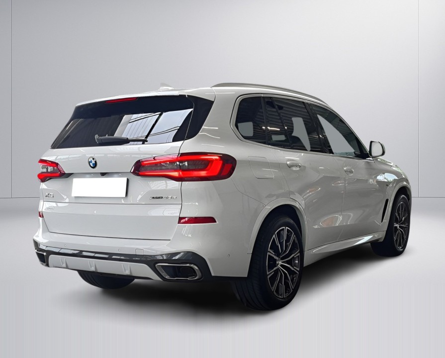 BMW X5 xDrive45e M-Sport (3)