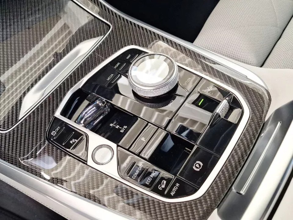 BMW X5 xDrive40d - foto 11