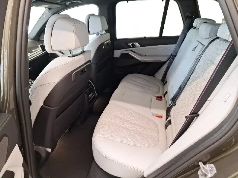 BMW X5 xDrive40d - foto 7