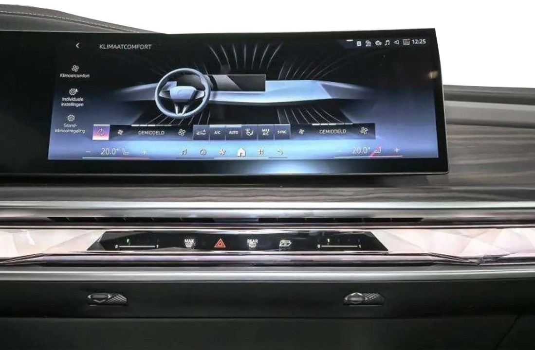 BMW Seria 7 xDrive750 M-Sport - foto 9