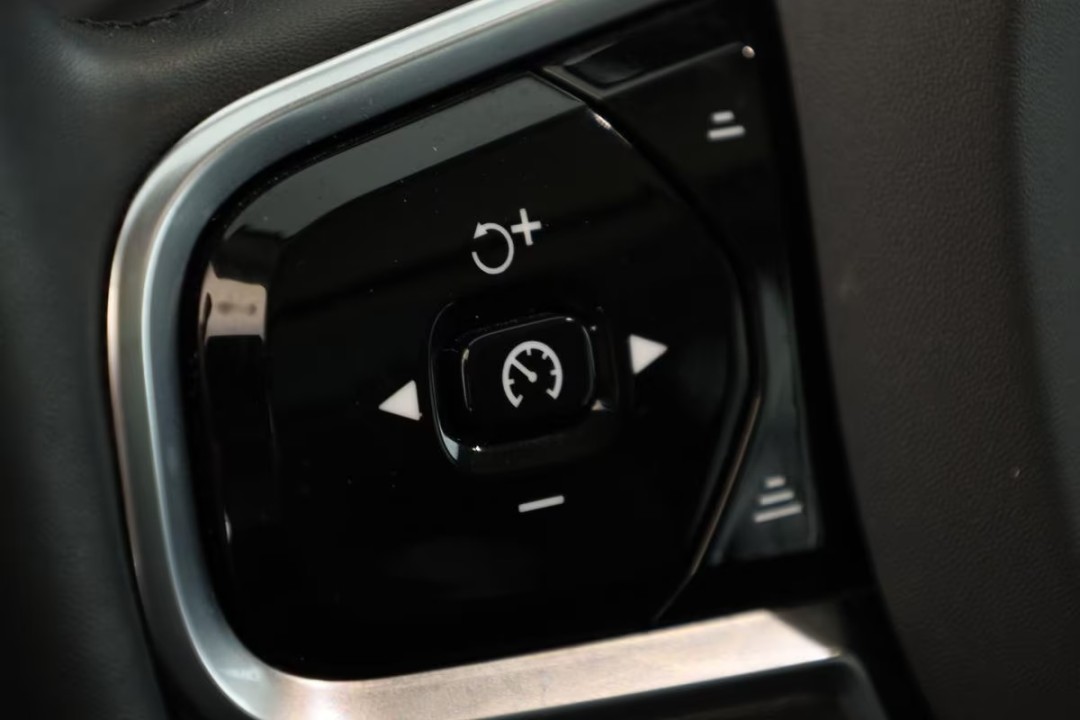 Volvo XC 90 B5 AWD Plus Bright - foto 12