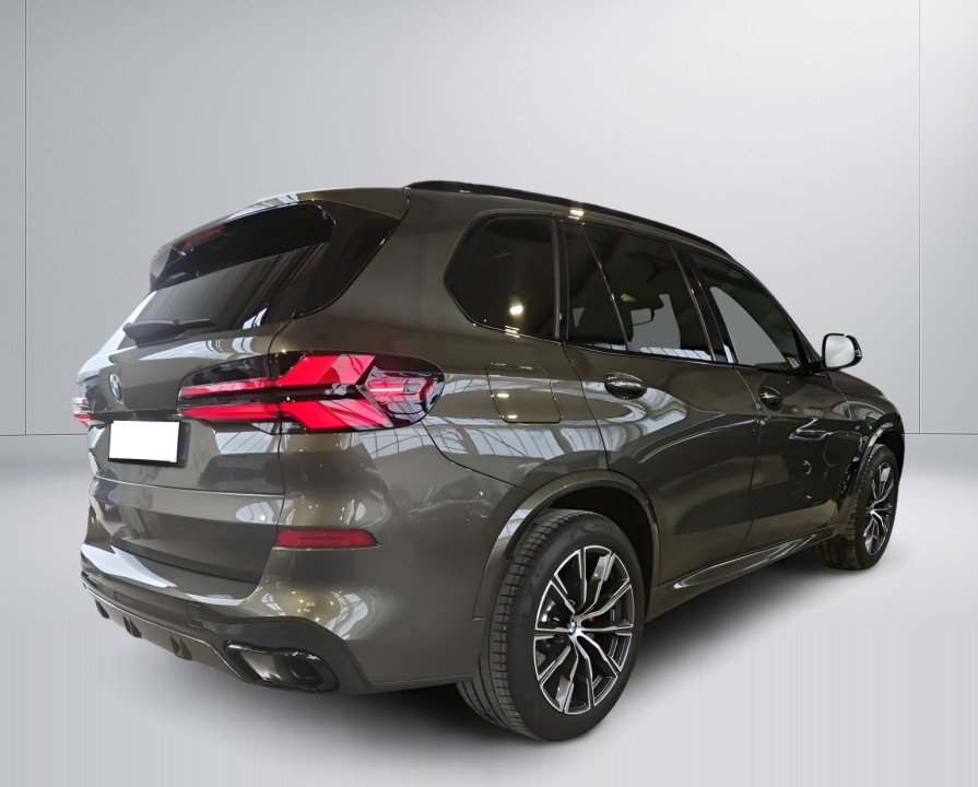 BMW X5 xDrive30d (2)