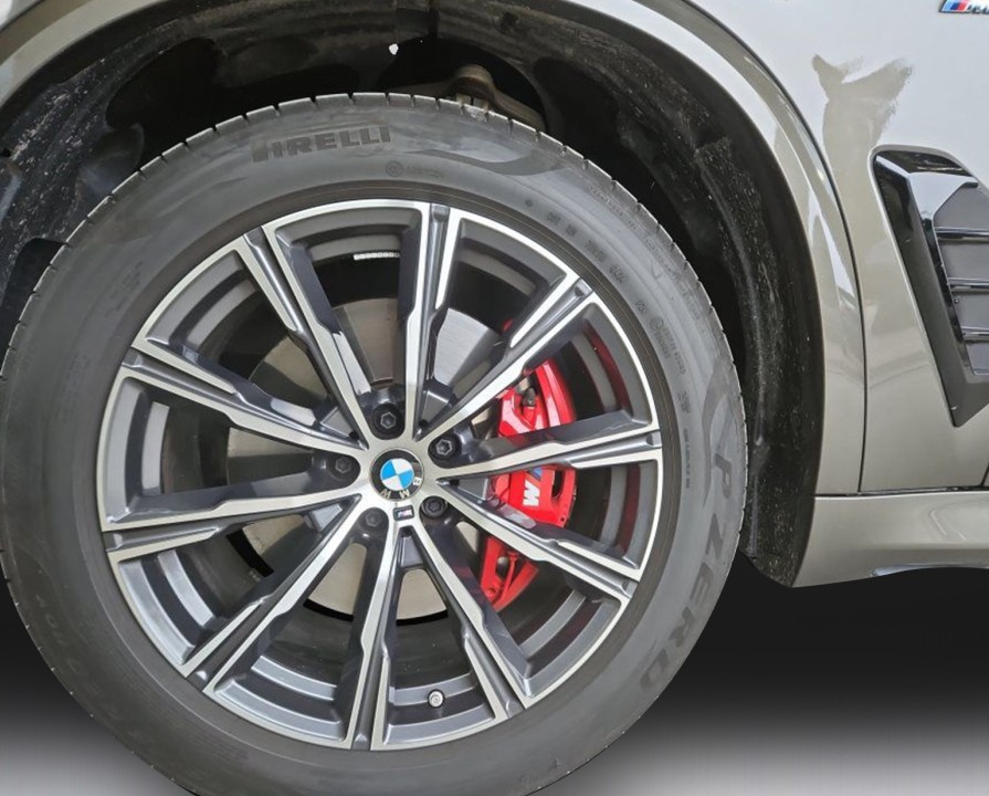 BMW X5 xDrive30d - foto 18