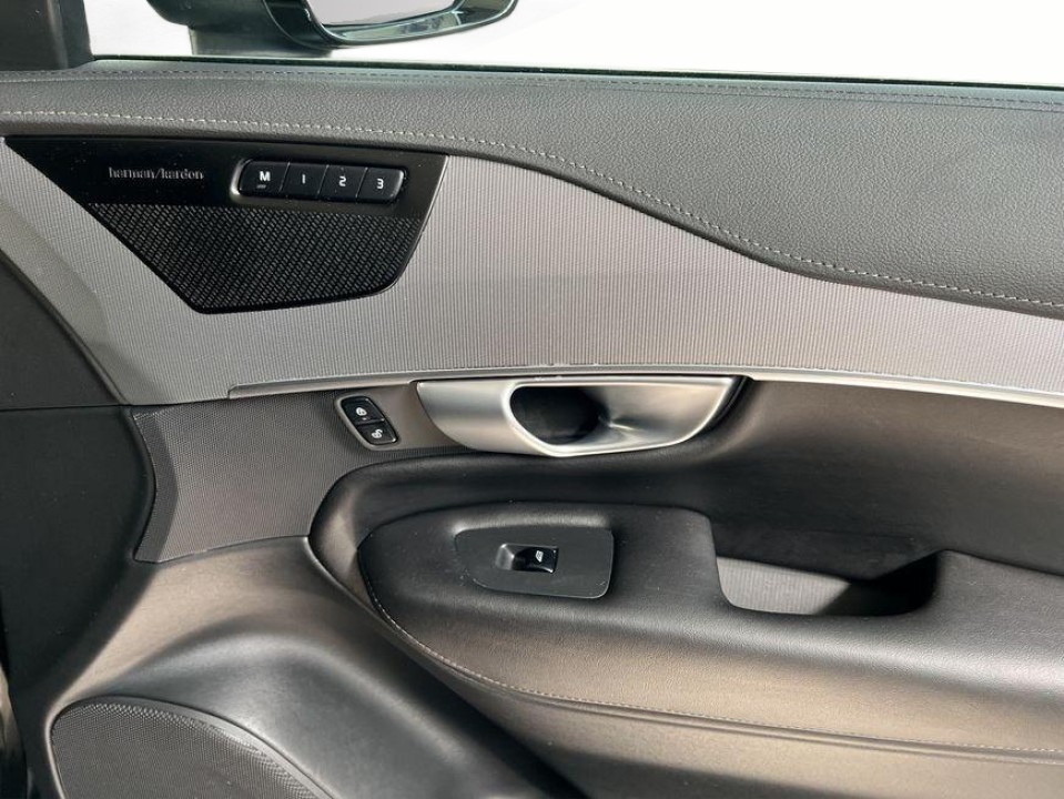 Volvo XC 90 B5 AWD Plus Bright - foto 23