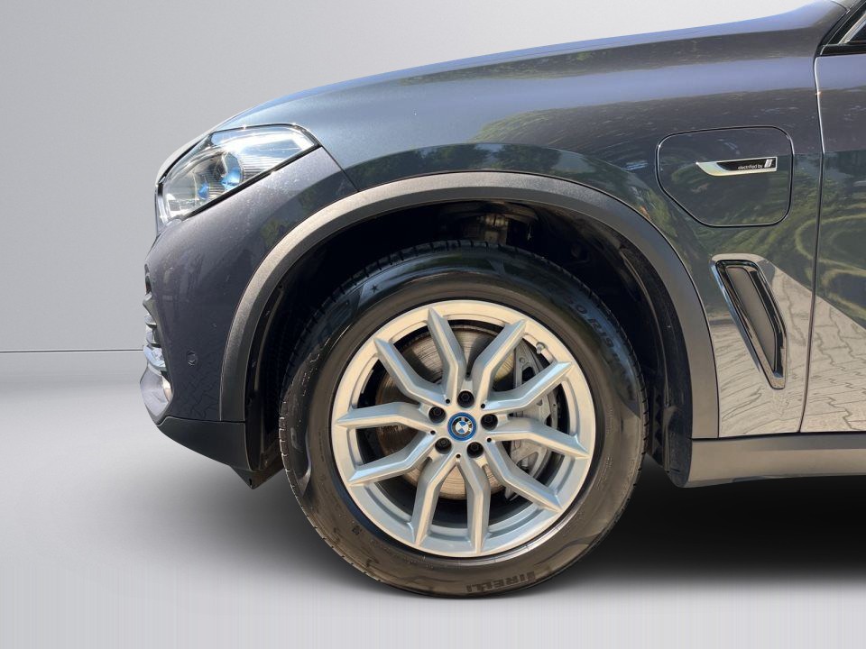 BMW X5 xDrive45e - foto 14