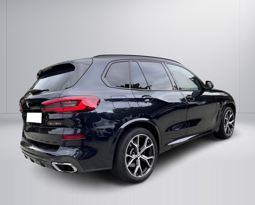 BMW X5 xDrive30d (2)