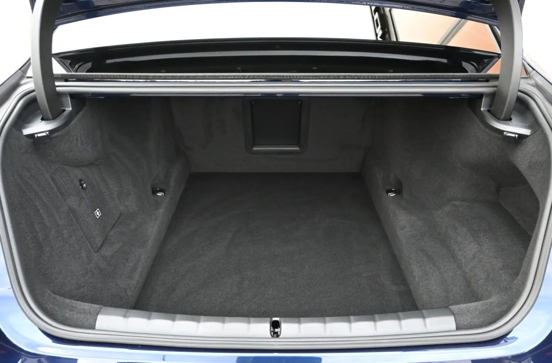 BMW Seria 7 750e xDrive M-Sport - foto 14