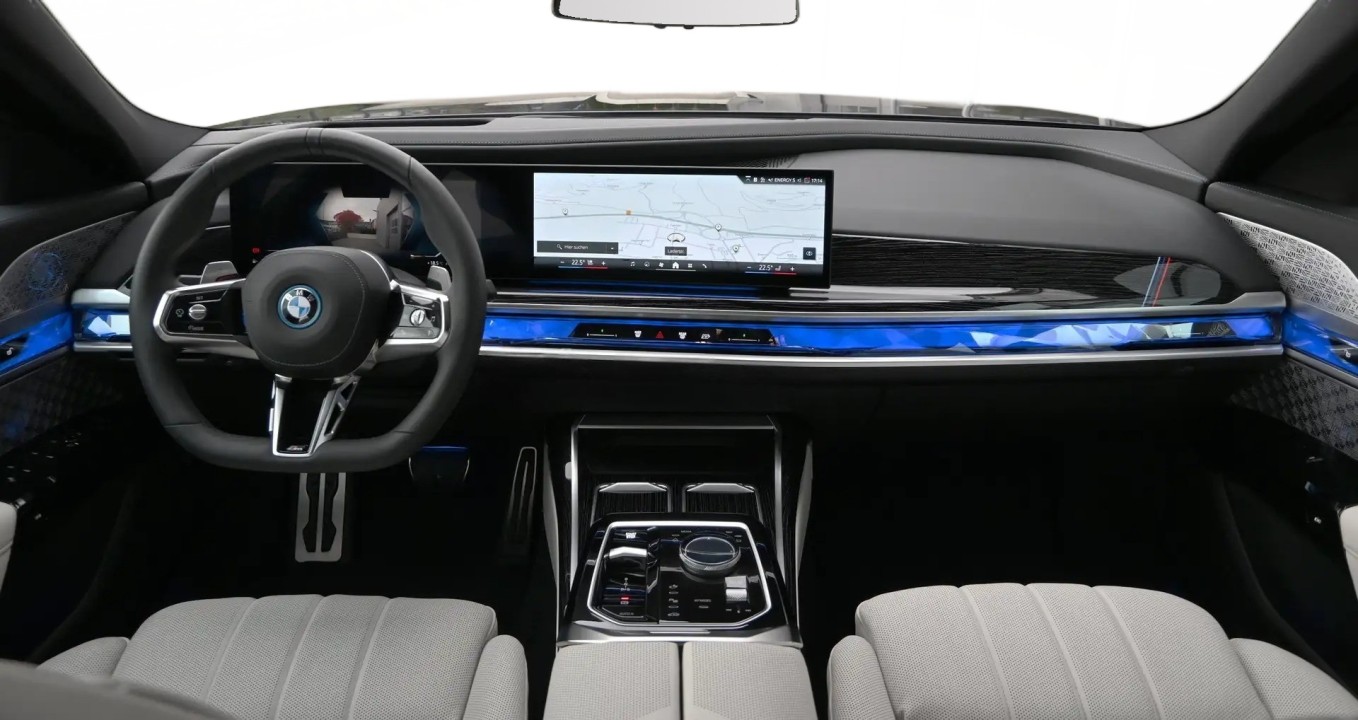 BMW Seria 7 750e xDrive M-Sport - foto 9