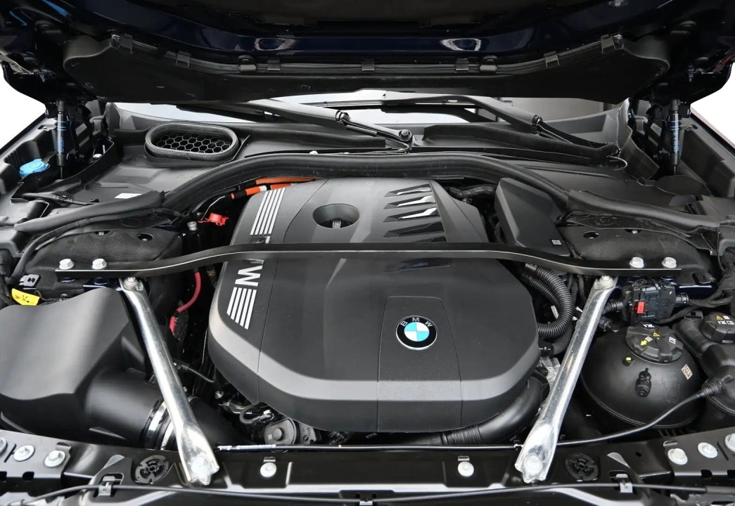 BMW Seria 7 750e xDrive M-Sport - foto 15